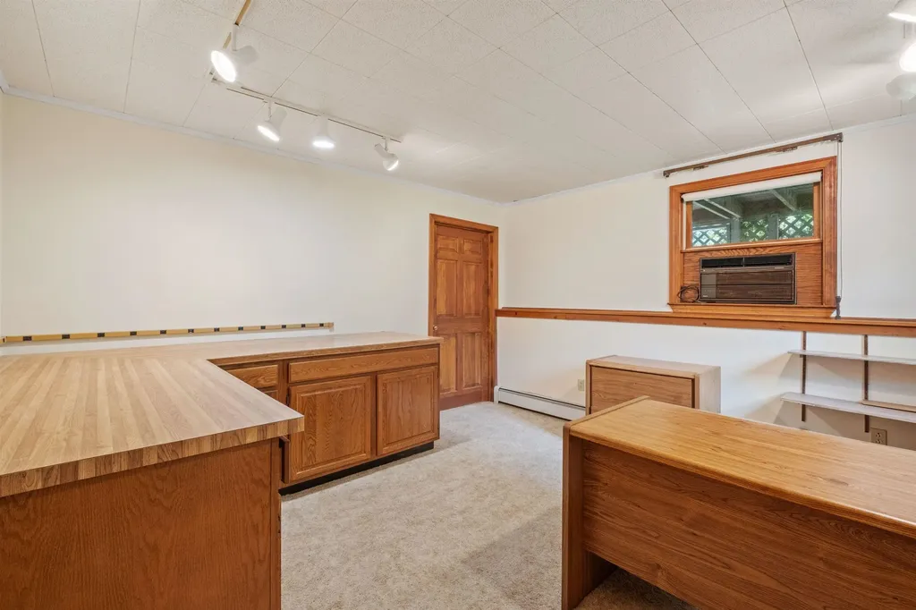 302 Dockham Shore Road Gilford NH 03247