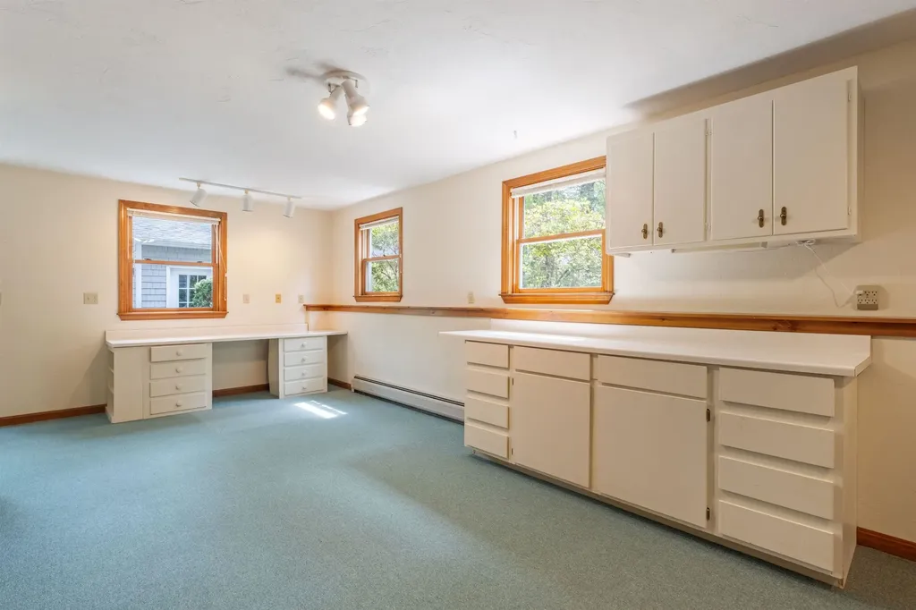 302 Dockham Shore Road Gilford NH 03247