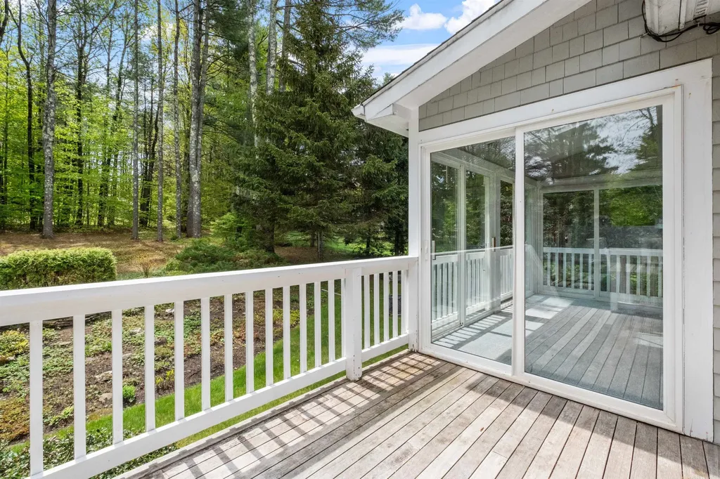 302 Dockham Shore Road Gilford NH 03247