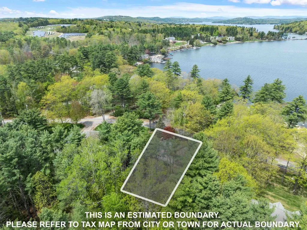 302 Dockham Shore Road Gilford NH 03247