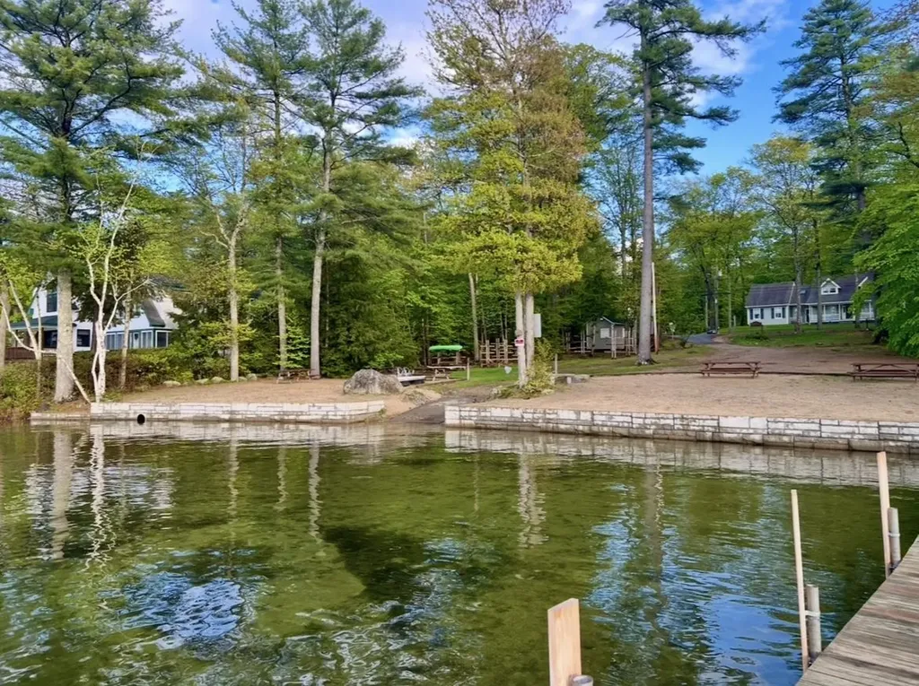 302 Dockham Shore Road Gilford NH 03247