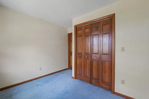 302 Dockham Shore Road Gilford NH 03247