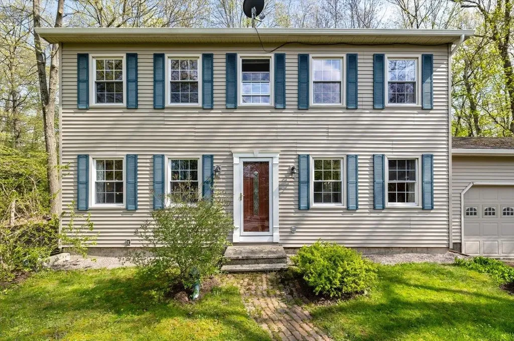 447 Oak Circle Colchester VT 05446