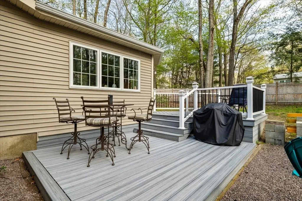 447 Oak Circle Colchester VT 05446