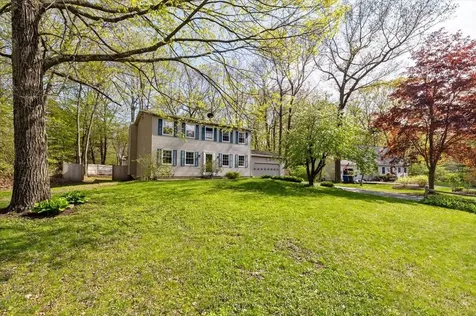 447 Oak Circle Colchester VT 05446