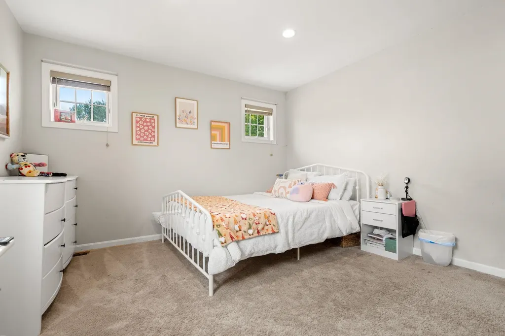 100 Beauview Avenue Nashua NH 03064