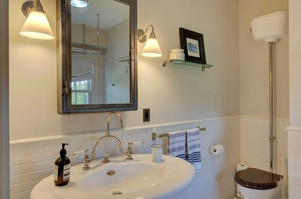 397 Us Route 2 Grand Isle VT 05458