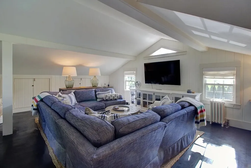 397 Us Route 2 Grand Isle VT 05458