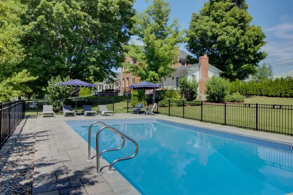 397 Us Route 2 Grand Isle VT 05458