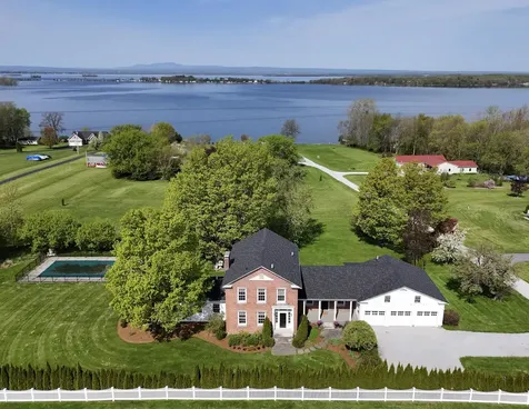 397 Us Route 2 Grand Isle VT 05458