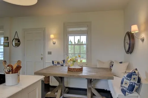 397 Us Route 2 Grand Isle VT 05458