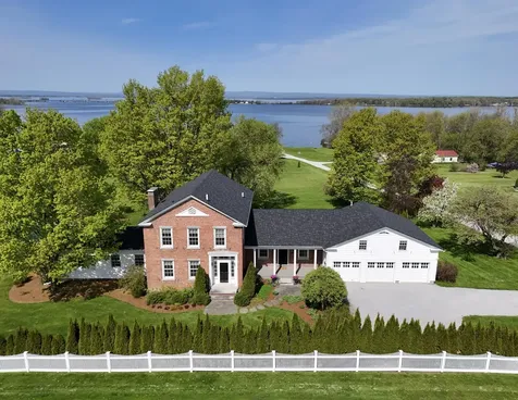 397 Us Route 2 Grand Isle VT 05458