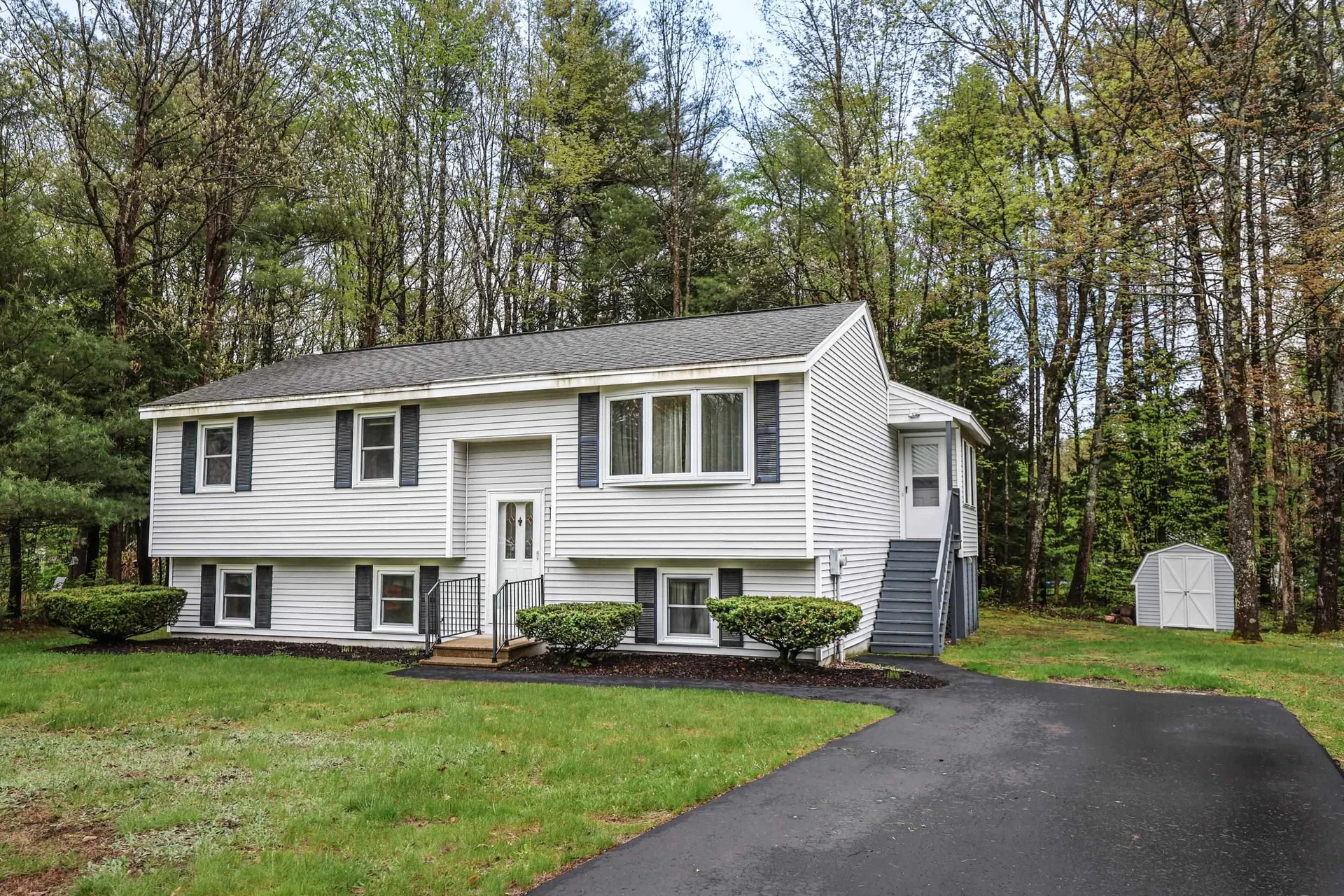 3 Verbena Way Concord NH 03303