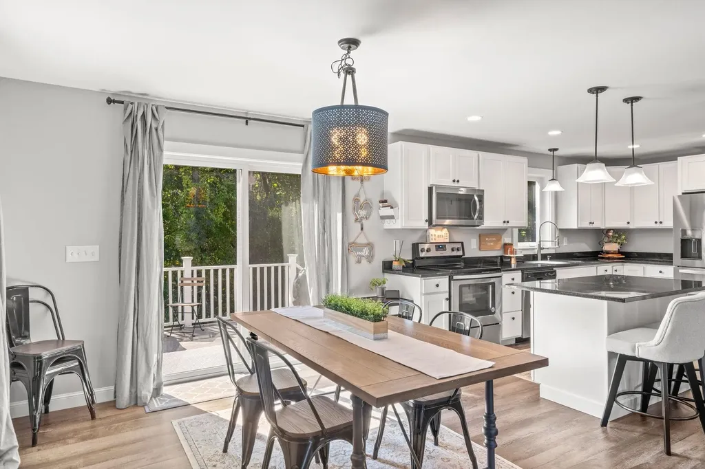 23 Wentworth Street Rollinsford NH 03869