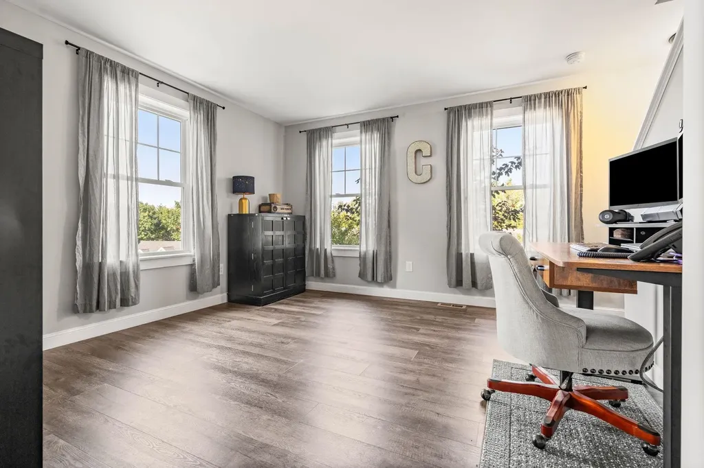 23 Wentworth Street Rollinsford NH 03869