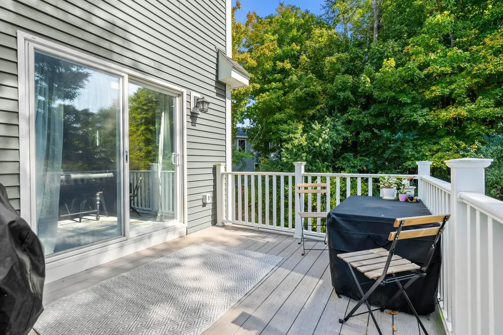 23 Wentworth Street Rollinsford NH 03869