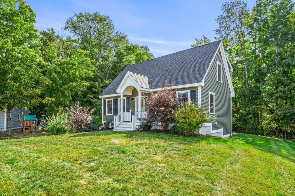 23 Wentworth Street Rollinsford NH 03869