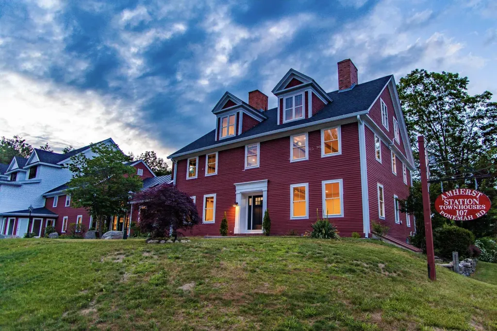 107 Ponemah Road Amherst NH 03031