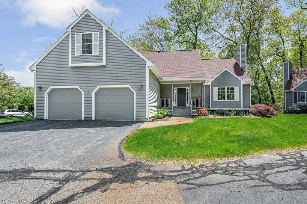 5 Holden Road Nashua NH 03063