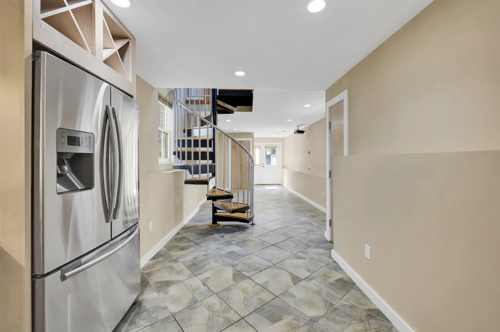 93 High Street Portsmouth NH 03801