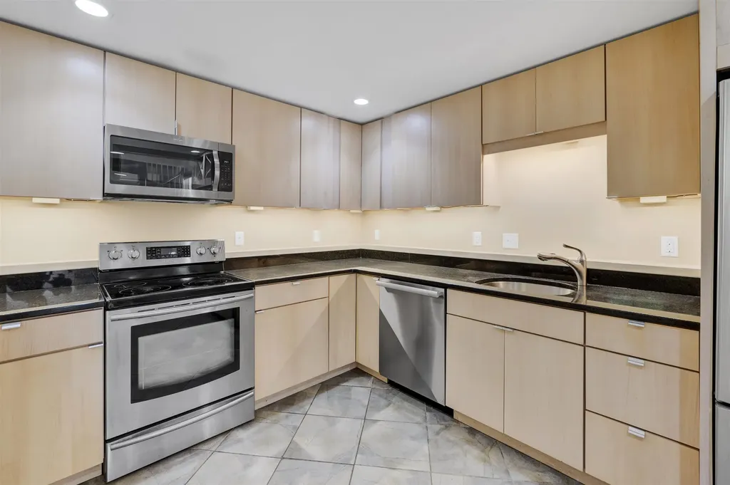 93 High Street Portsmouth NH 03801