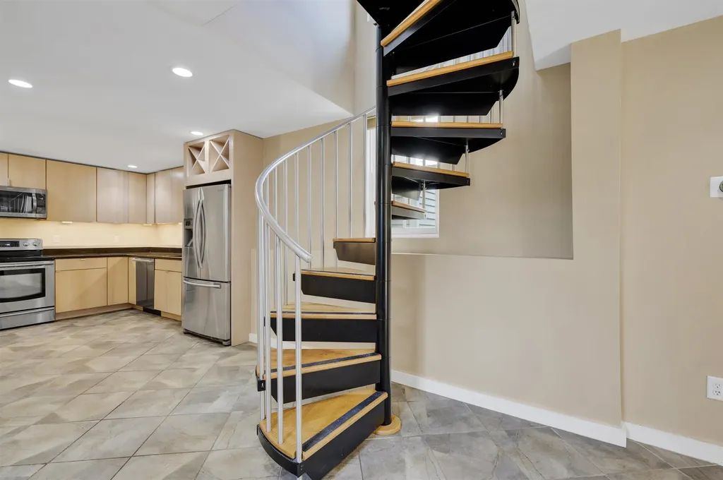 93 High Street Portsmouth NH 03801