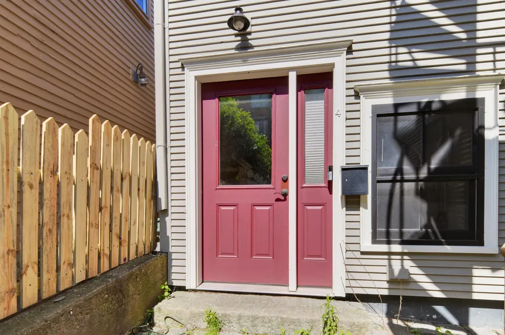 93 High Street Portsmouth NH 03801