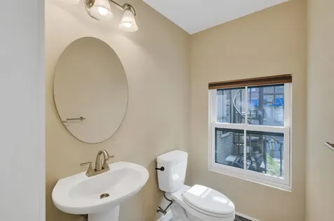 93 High Street Portsmouth NH 03801