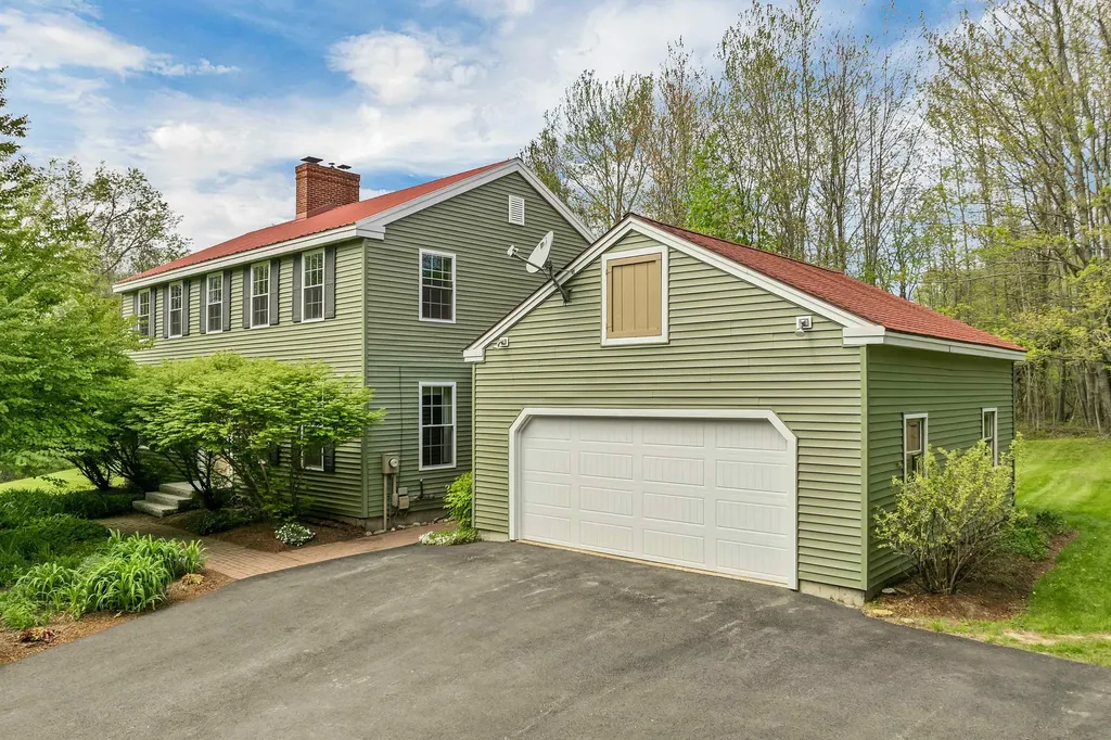 21 Ridge Road Meredith NH 03253