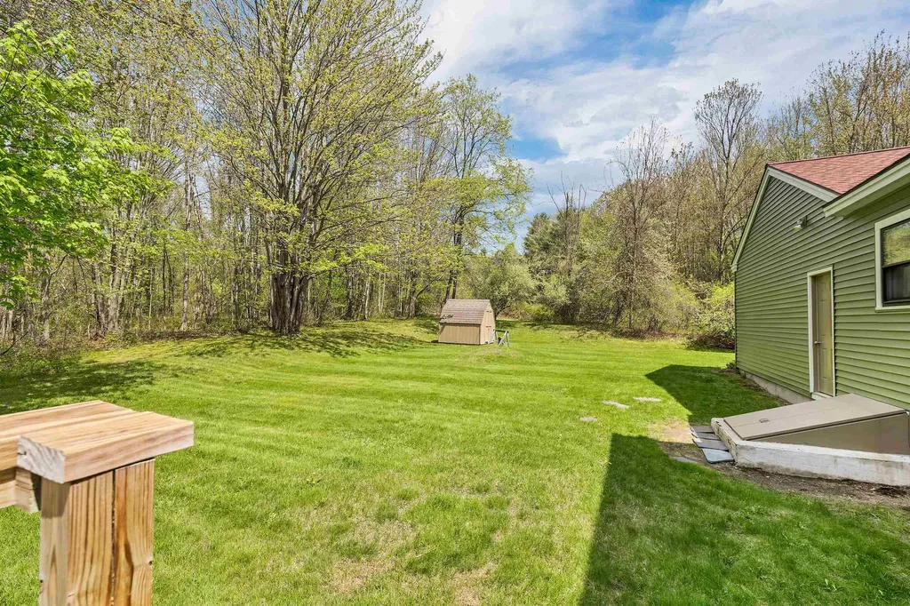 21 Ridge Road Meredith NH 03253