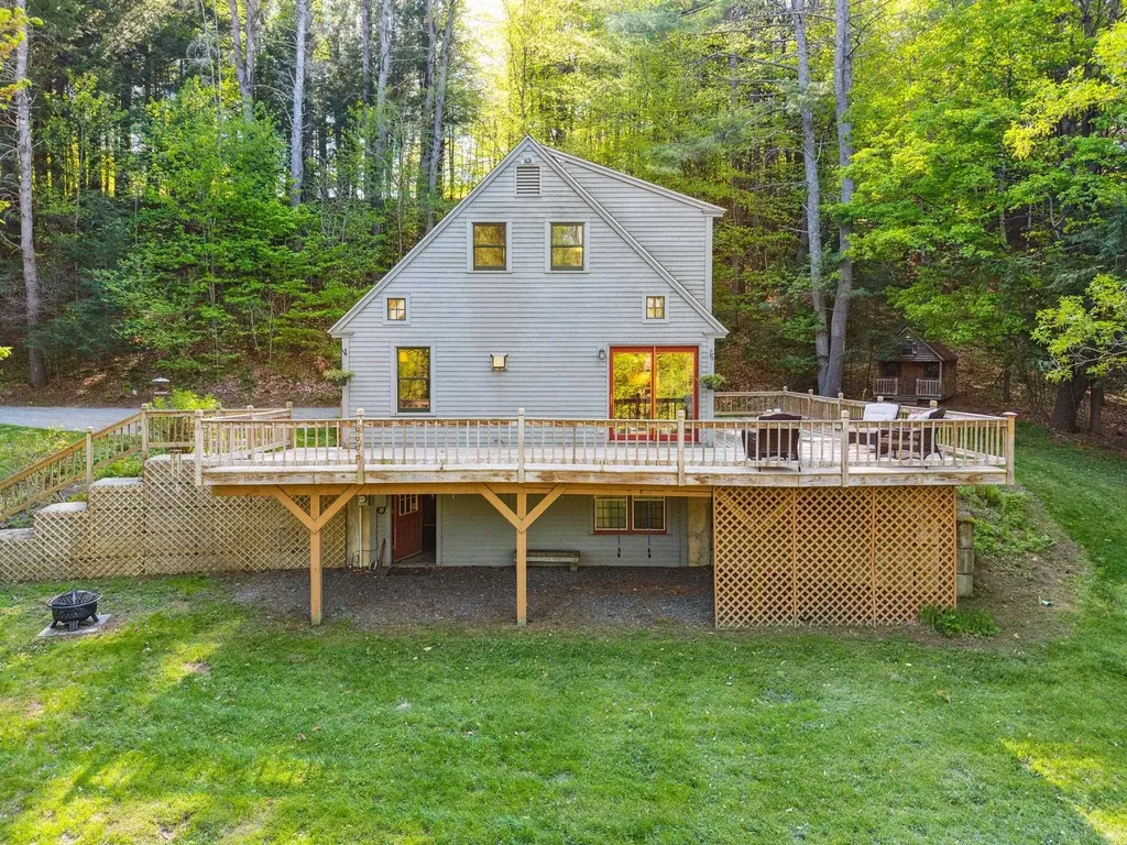 6 All Seasons Drive Thetford VT 05043