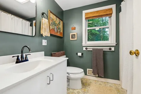 6 All Seasons Drive Thetford VT 05043