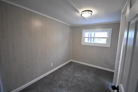 40 Farmwood Drive Nashua NH 03062