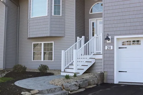 2b Novas Crossing Epping NH 03042