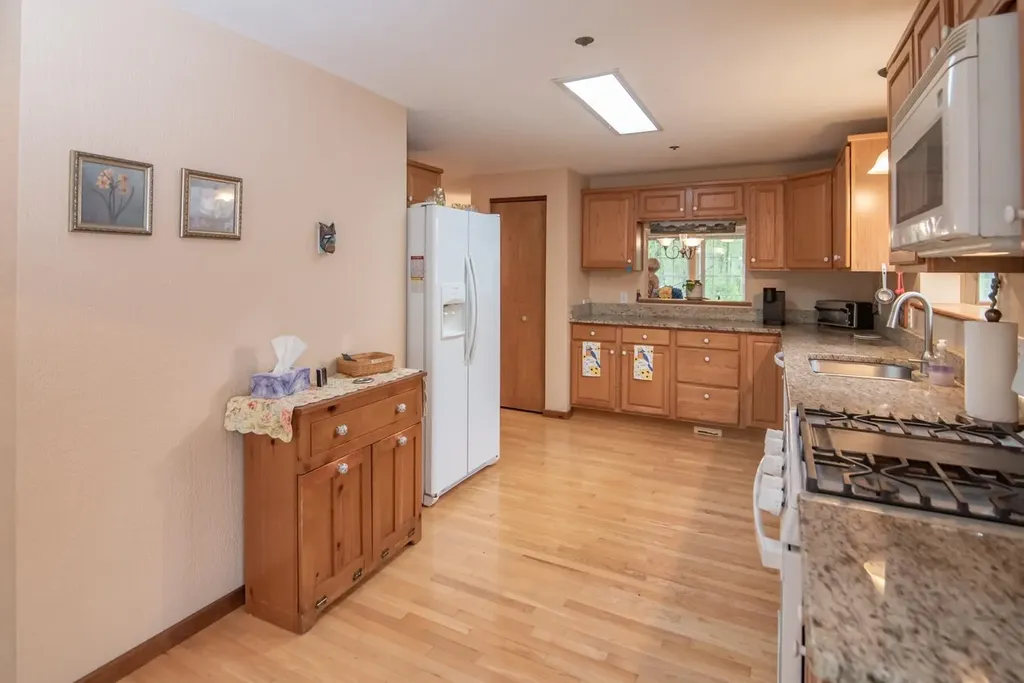 10 Centerview Road Atkinson NH 03811