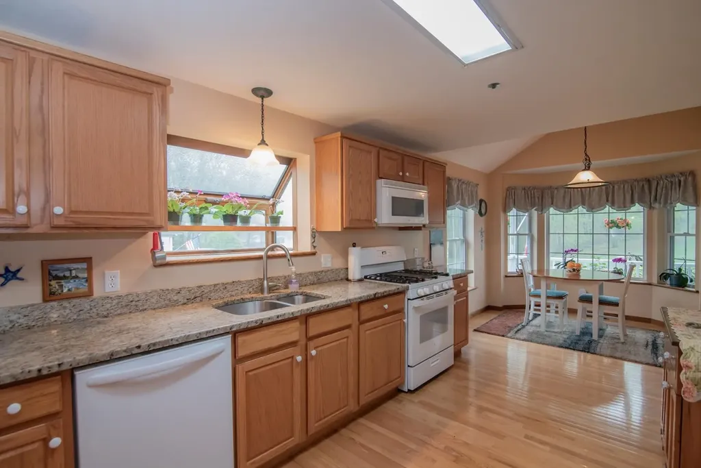10 Centerview Road Atkinson NH 03811