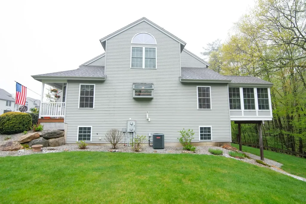 10 Centerview Road Atkinson NH 03811