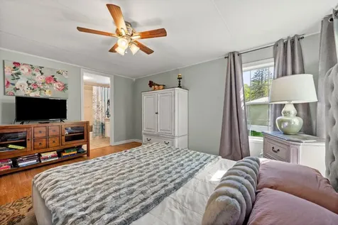 2 Lilac Street Exeter NH 03833