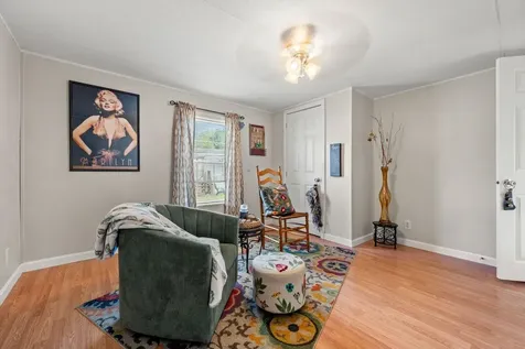 2 Lilac Street Exeter NH 03833