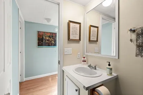2 Lilac Street Exeter NH 03833