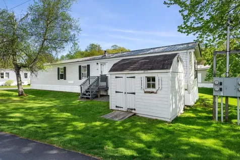 2 Lilac Street Exeter NH 03833