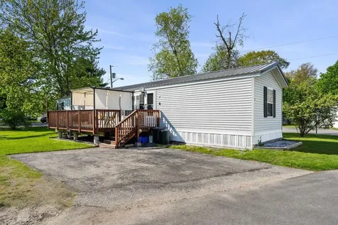 2 Lilac Street Exeter NH 03833