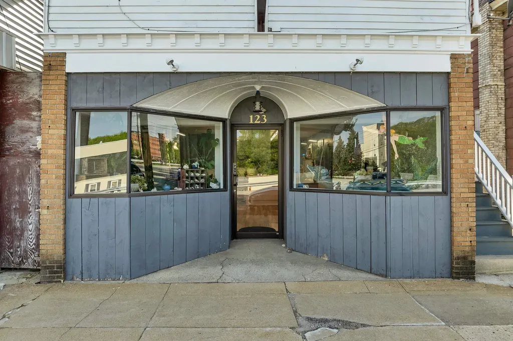 123 Main Street Somersworth NH 03878