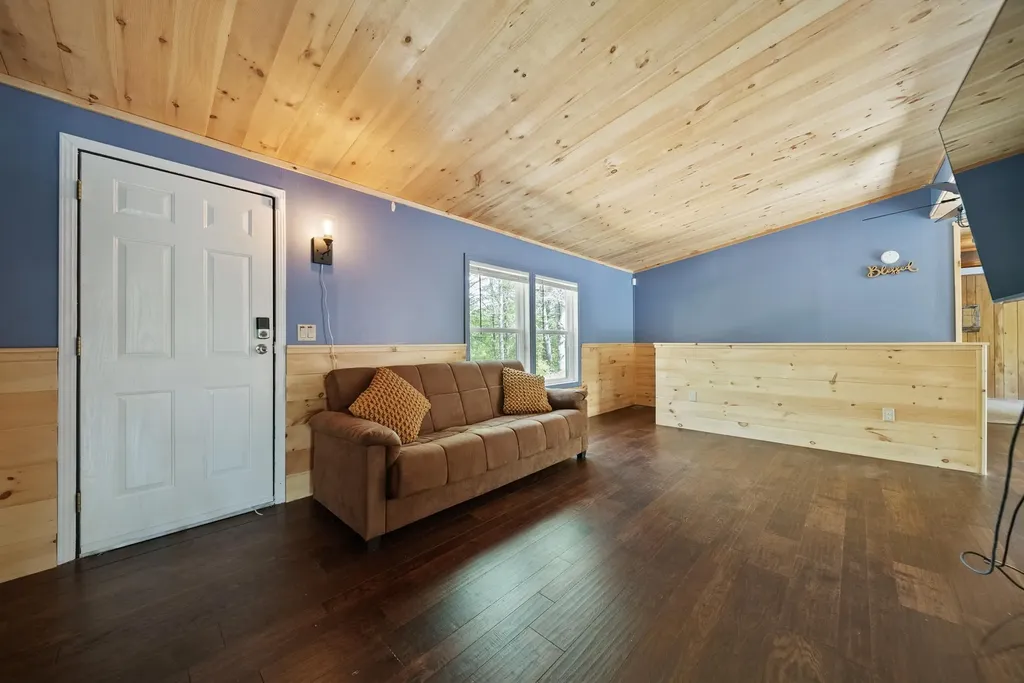 6 Arrowhead Drive Ossipee NH 03814