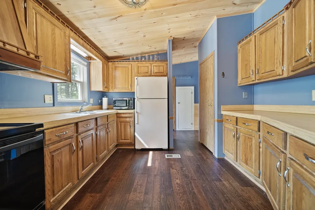 6 Arrowhead Drive Ossipee NH 03814