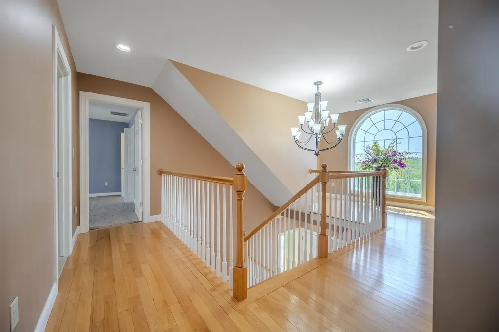 16 Burnham Road Windham NH 03087