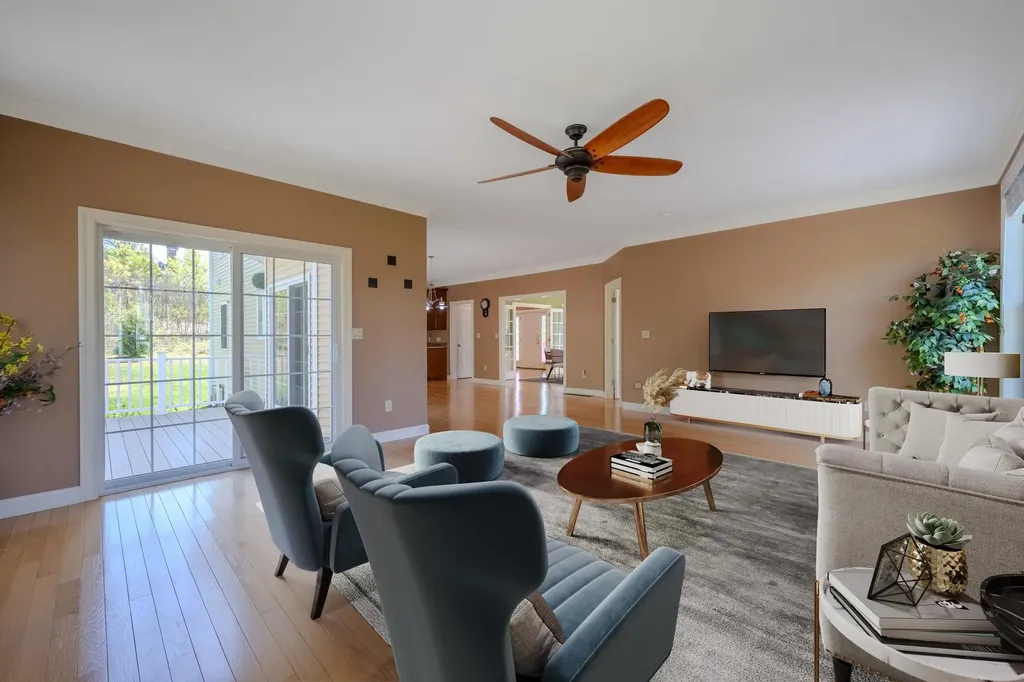 16 Burnham Road Windham NH 03087