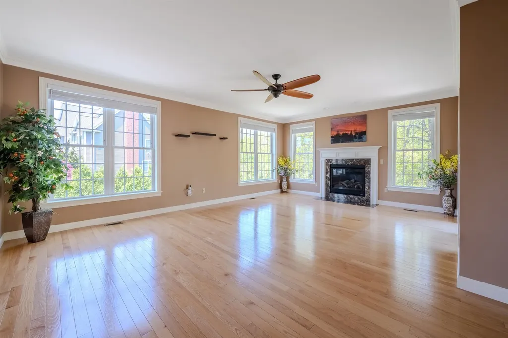 16 Burnham Road Windham NH 03087