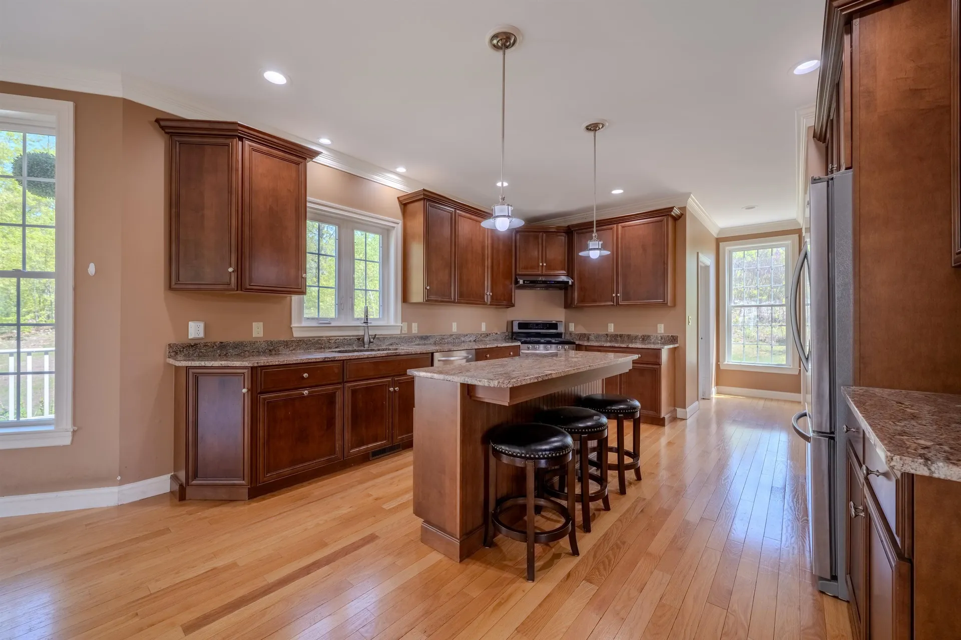 16 Burnham Road Windham NH 03087