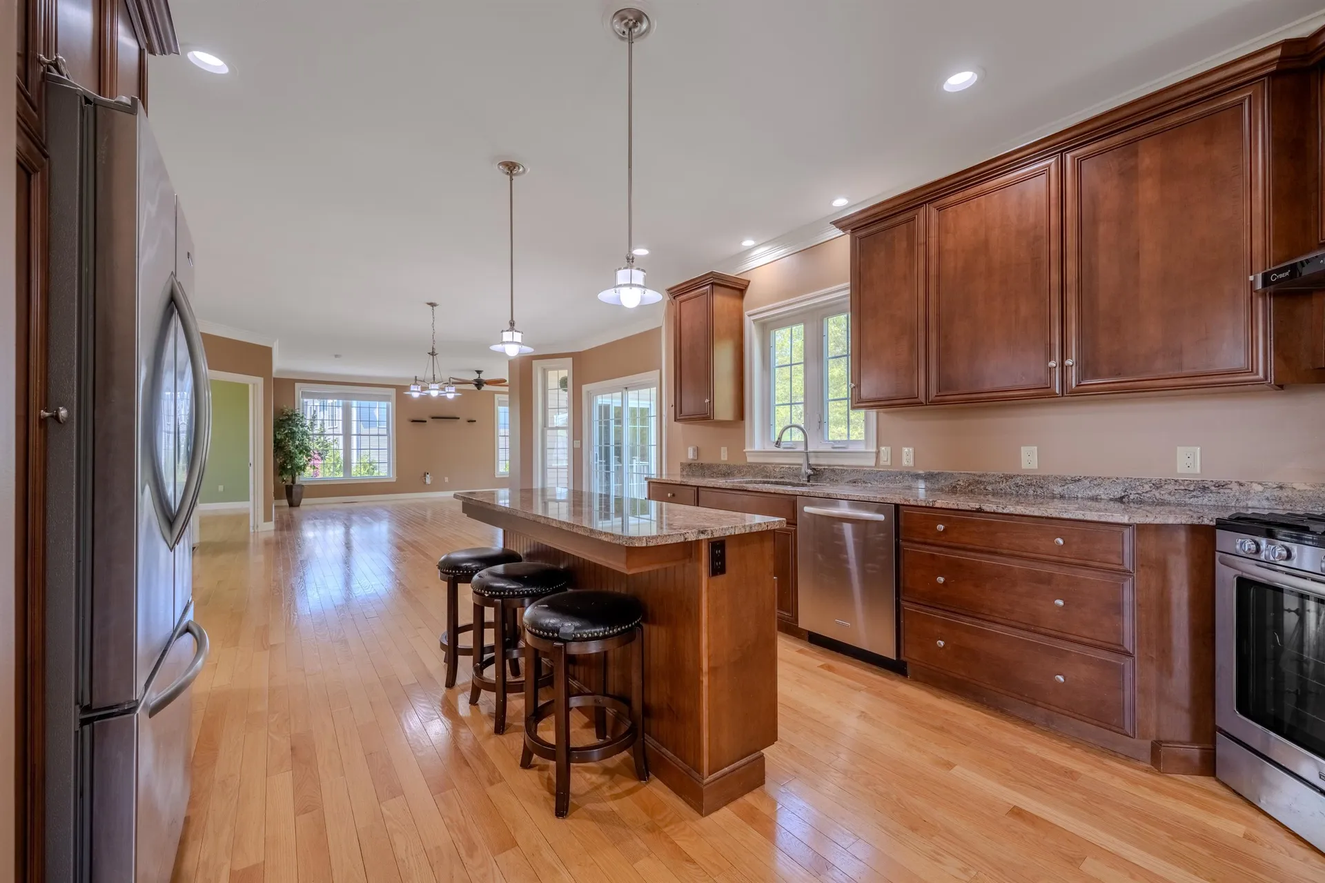 16 Burnham Road Windham NH 03087